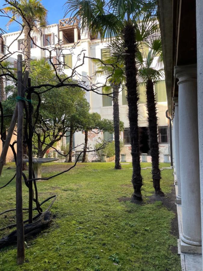 In A Lovely Garden Biennale Flat Венеція Екстер'єр фото