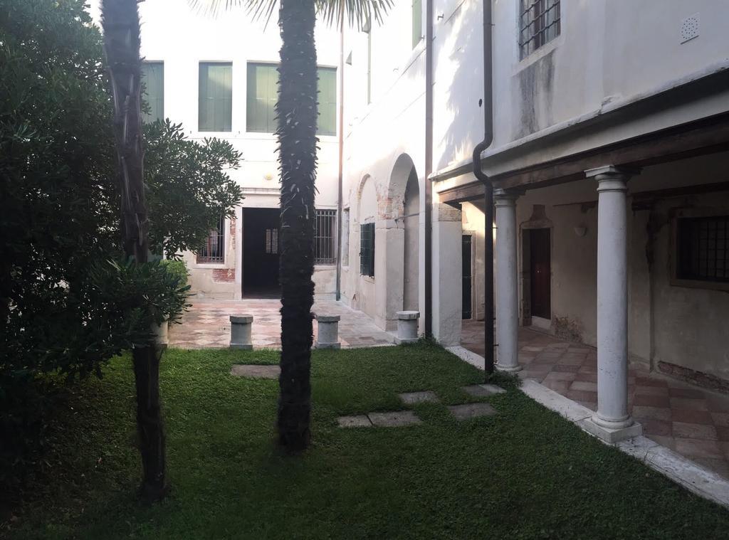 In A Lovely Garden Biennale Flat Венеція Екстер'єр фото